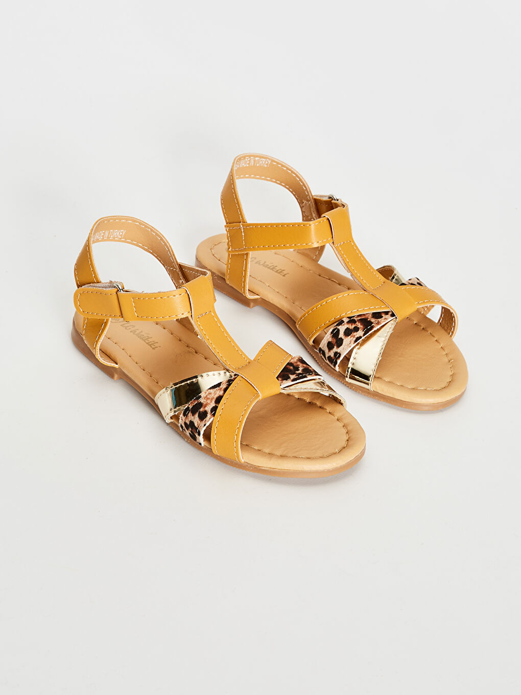 Bej Kız Çocuk T Bant Şık Sandalet