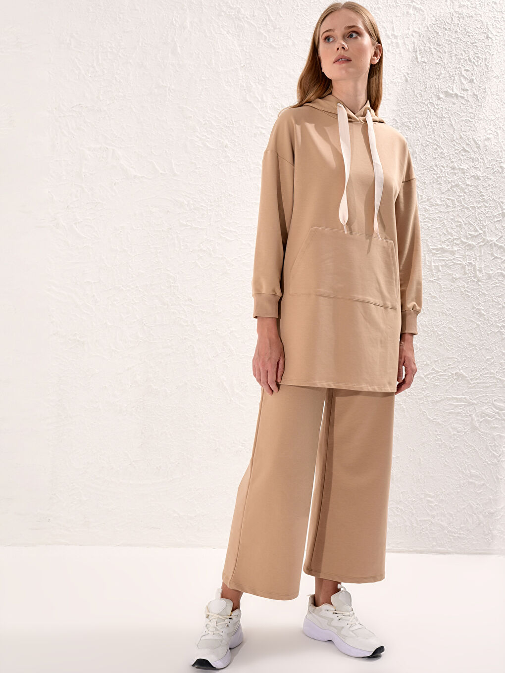 Bej Kapüşonlu Salaş Sweatshirt-1