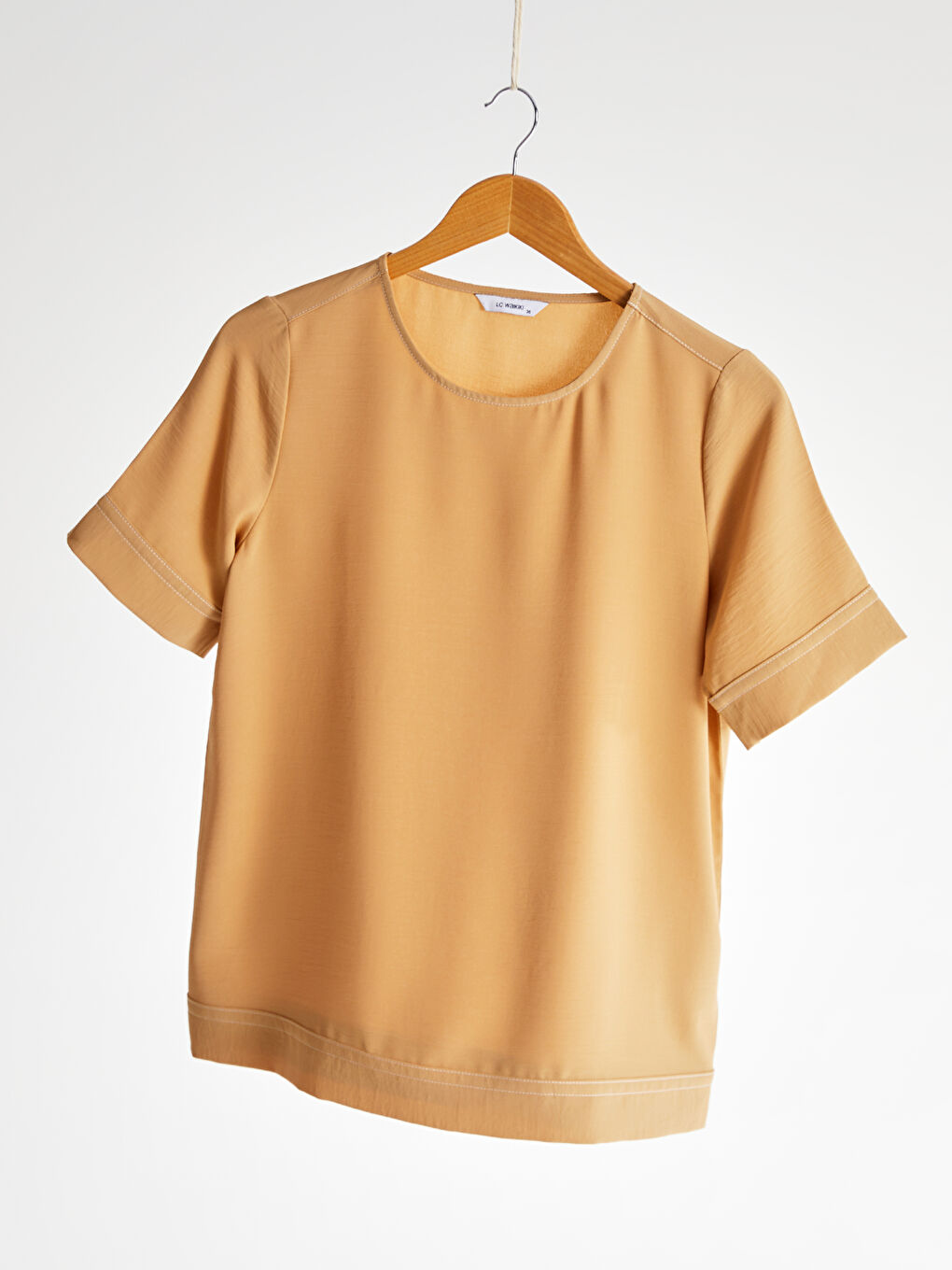 Plain Blouse made of Textured Fabric-1