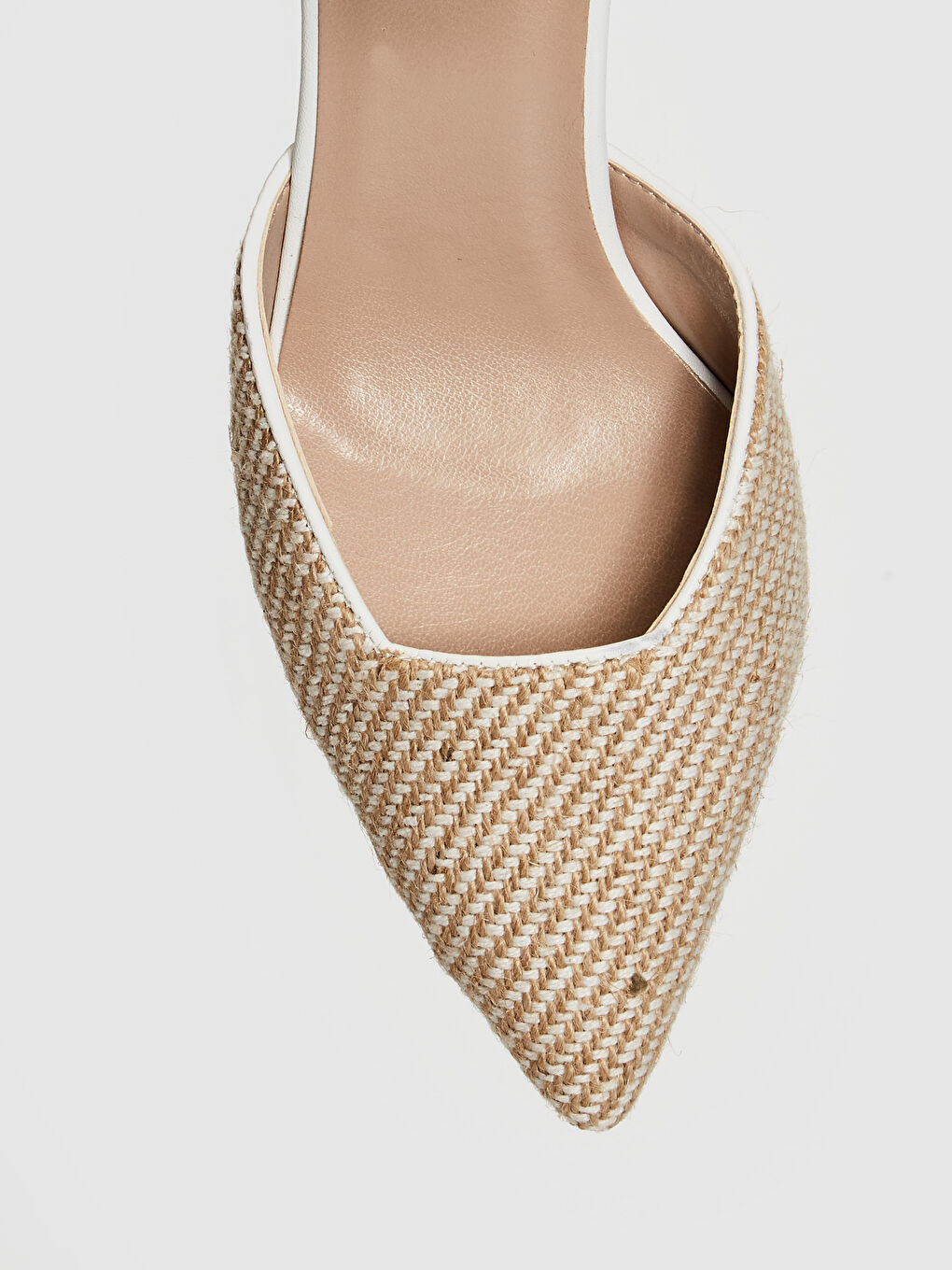 Bej Kadın Sivri Burun Topuklu Ayakkabı-4