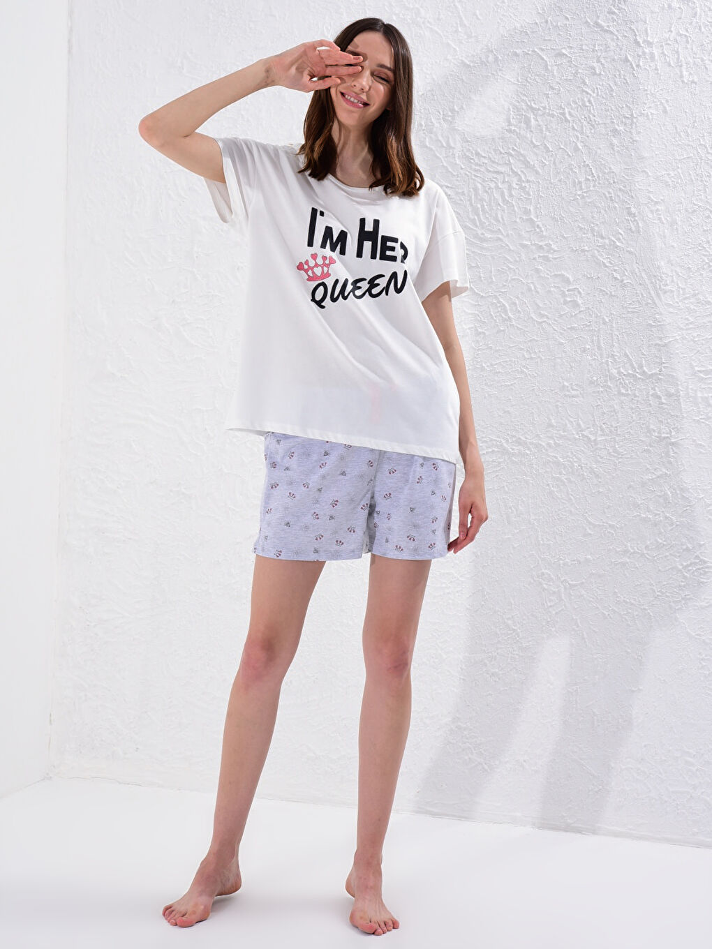 Gri Aile Koleksiyonu Yazı Baskılı Şortlu Pijama Takımı-1