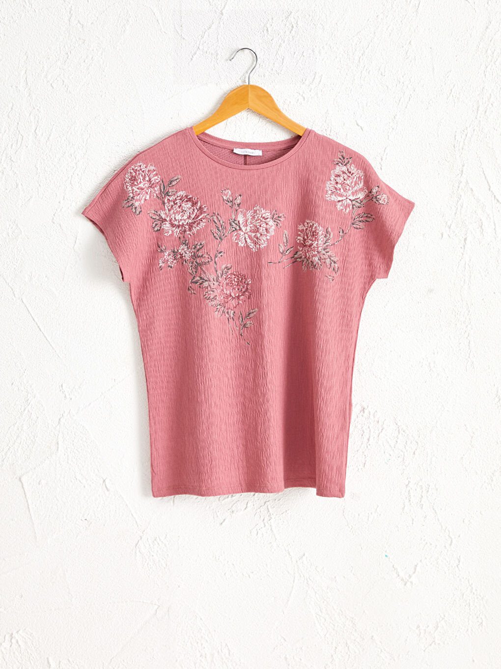 Pembe İşlemeli Pamuklu Tişört