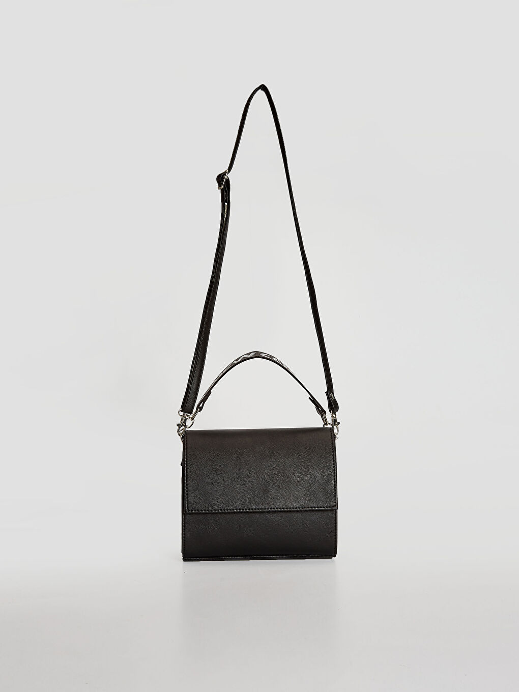 Torba za nošenje preko tela sa izgledom kože i štampom