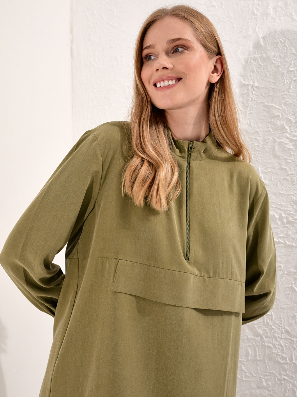 Yeşil Dik Yaka Düz Uzun Kollu Kadın Tunik-4