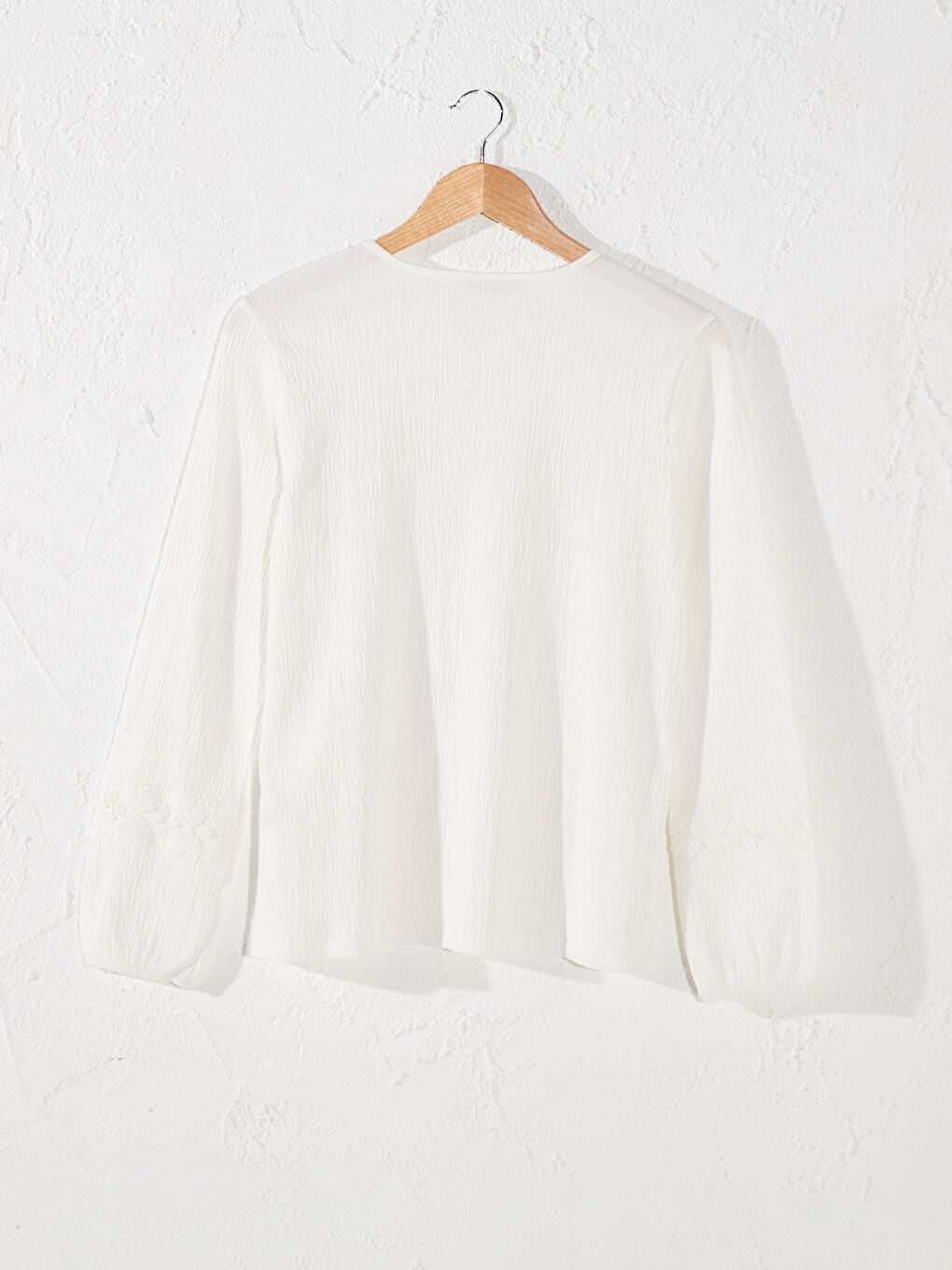 Beyaz Bisiklet Yaka Uzun Kollu Kadın Tişört-2