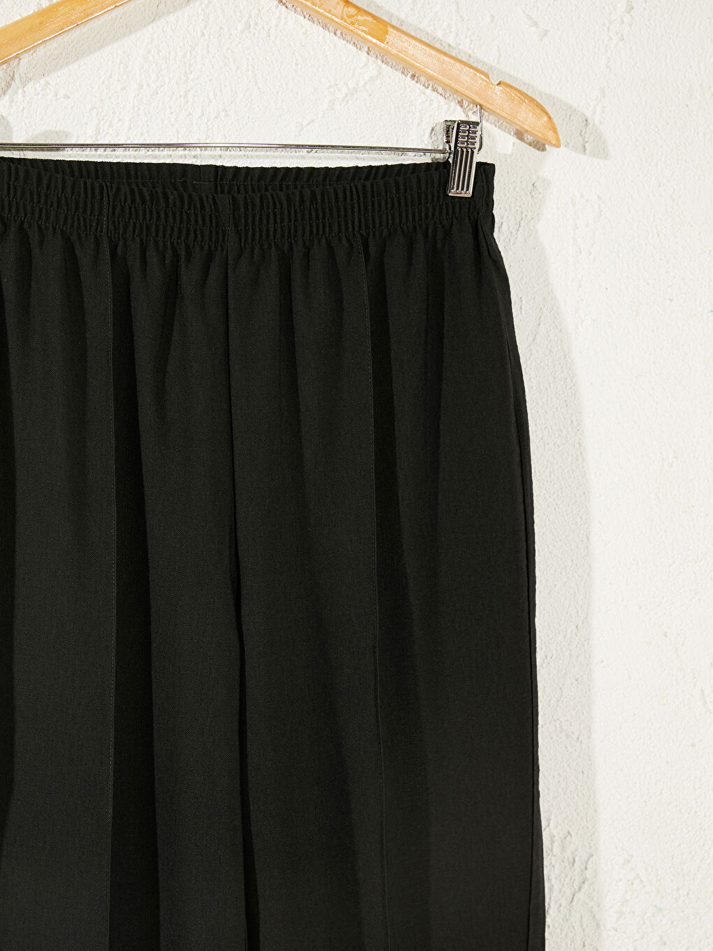 Siyah Beli Lastikli Viskon Kadın Pantolon-2