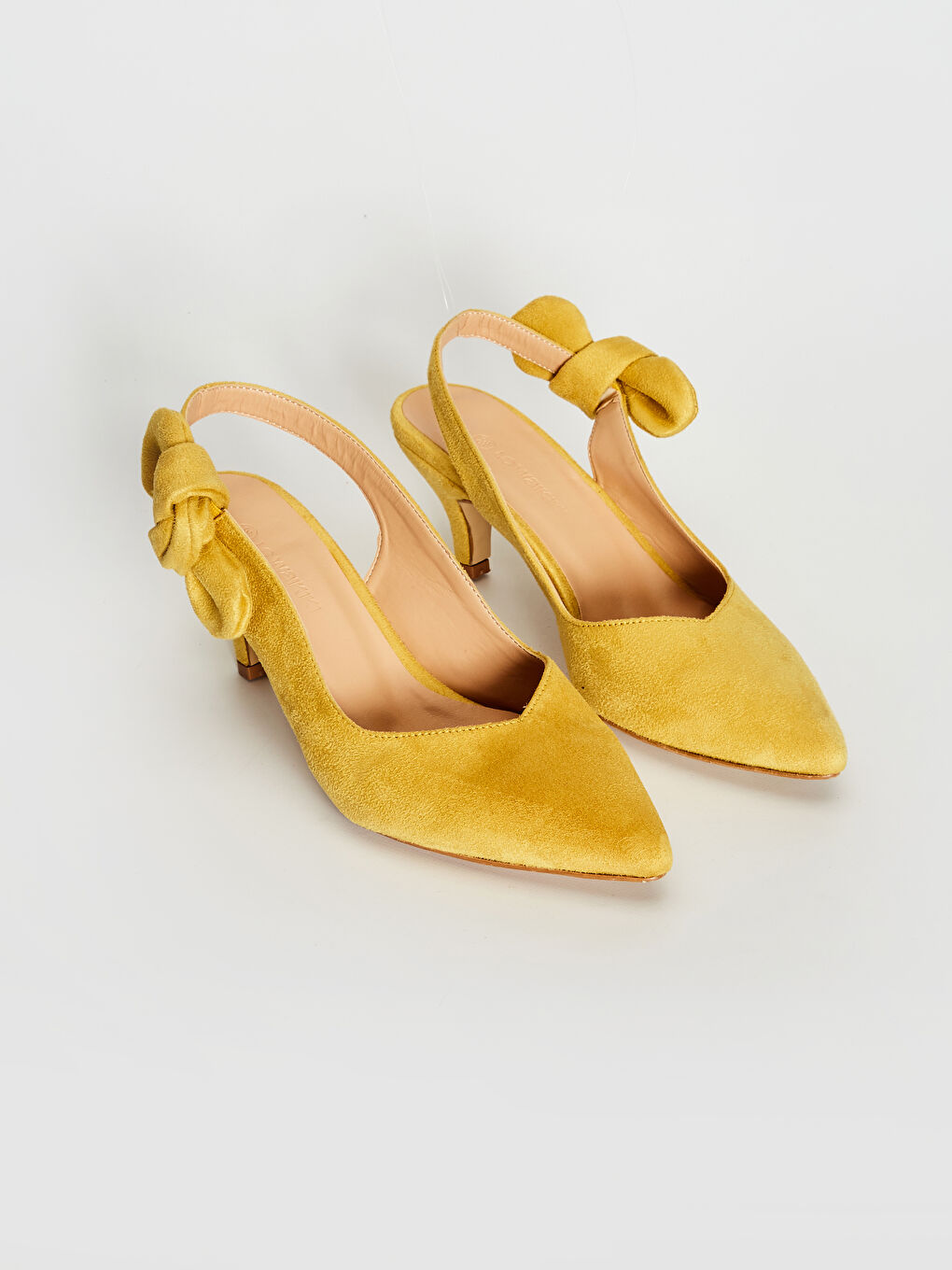 Sarı Kadın Sivri Burun Süet Topuklu Ayakkabı