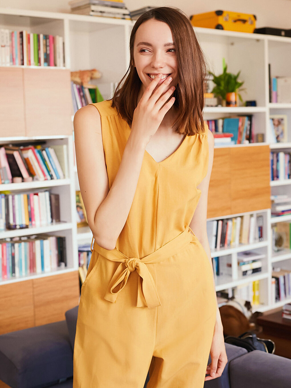 Комбинезон из льна без рукавов с V-образным вырезом для женщин-1