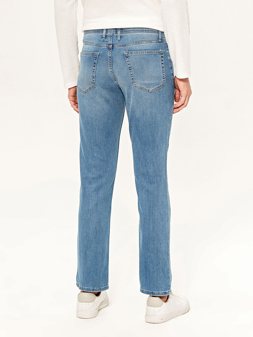 779 Джинсы Мужские Прямого Кроя-3