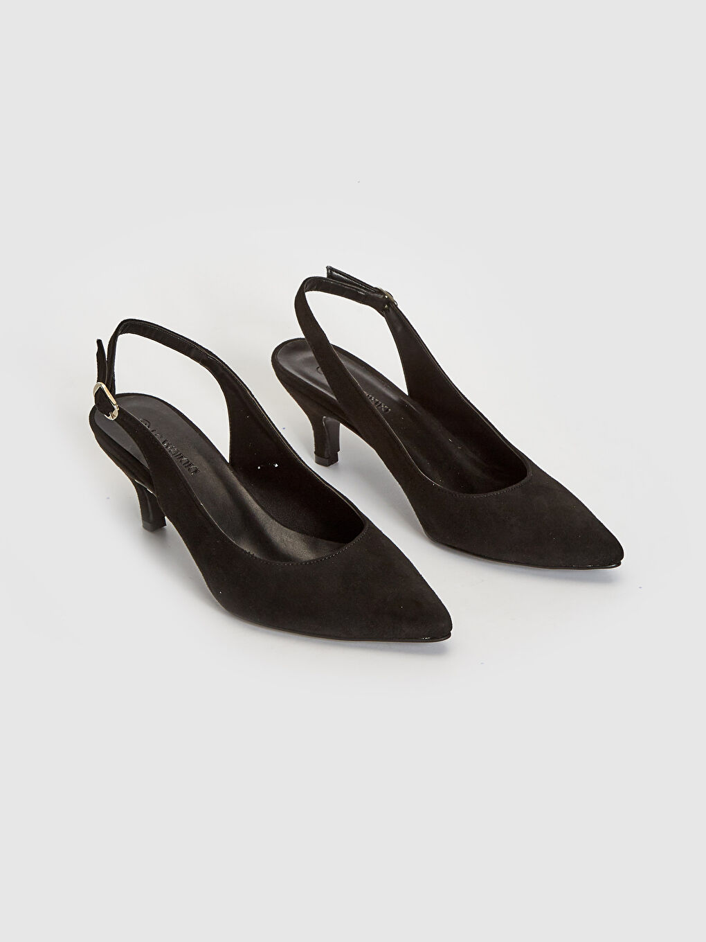 Siyah Kadın Sivri Burun Topuklu Ayakkabı