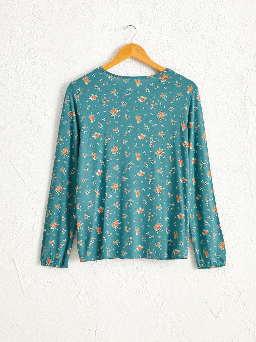 Yeşil Çiçek Desenli Viskon Tişört-1