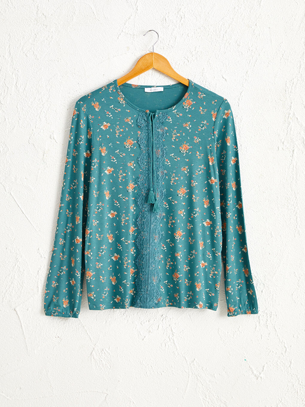 Yeşil Çiçek Desenli Viskon Tişört