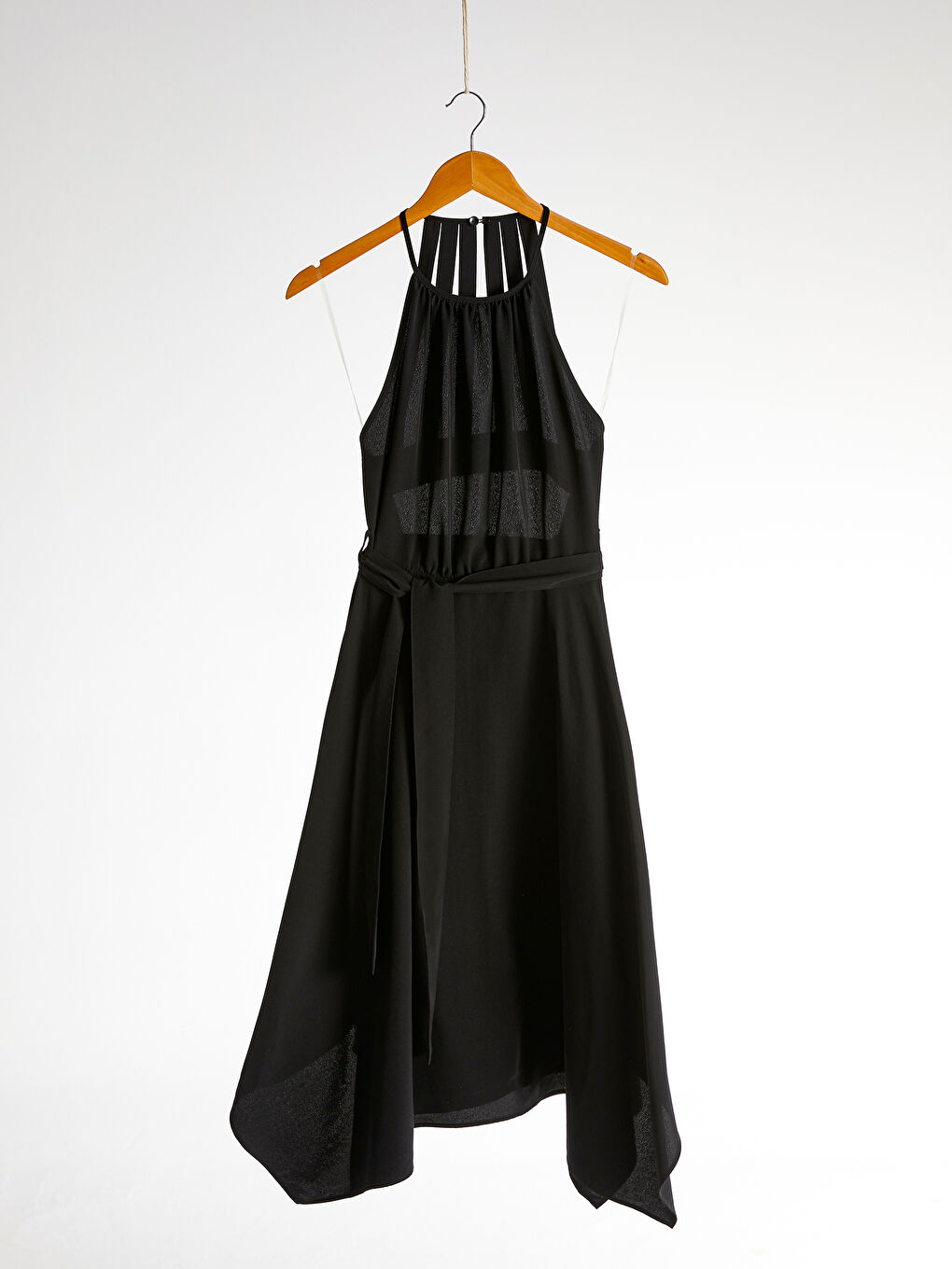 Siyah Halter Yaka Sırt Detaylı Elbise-17