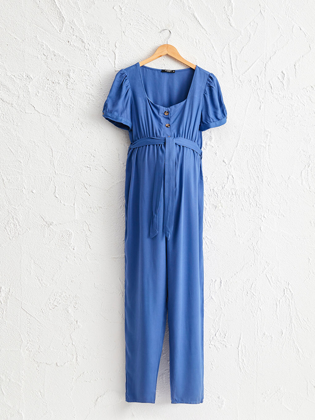 Kombinezon za trudnice od viskoze sa pojasom i kvadratnom kragnom