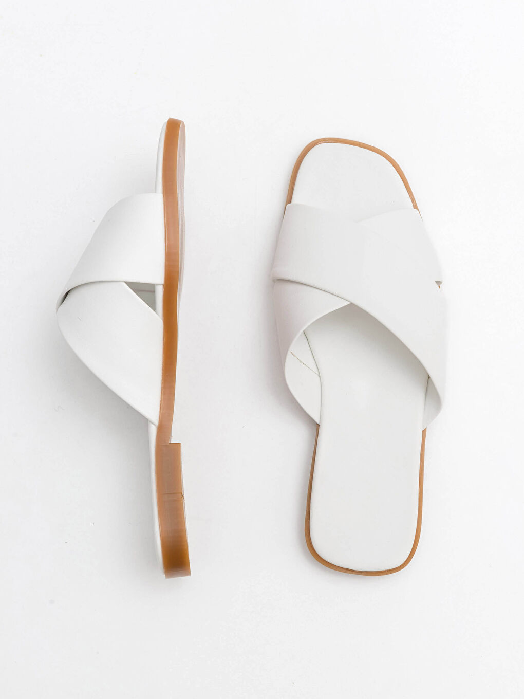 Beyaz Kadın Çapraz Bantlı Terlik-2