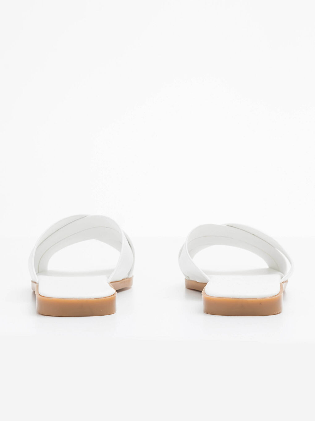 Beyaz Kadın Çapraz Bantlı Terlik-4