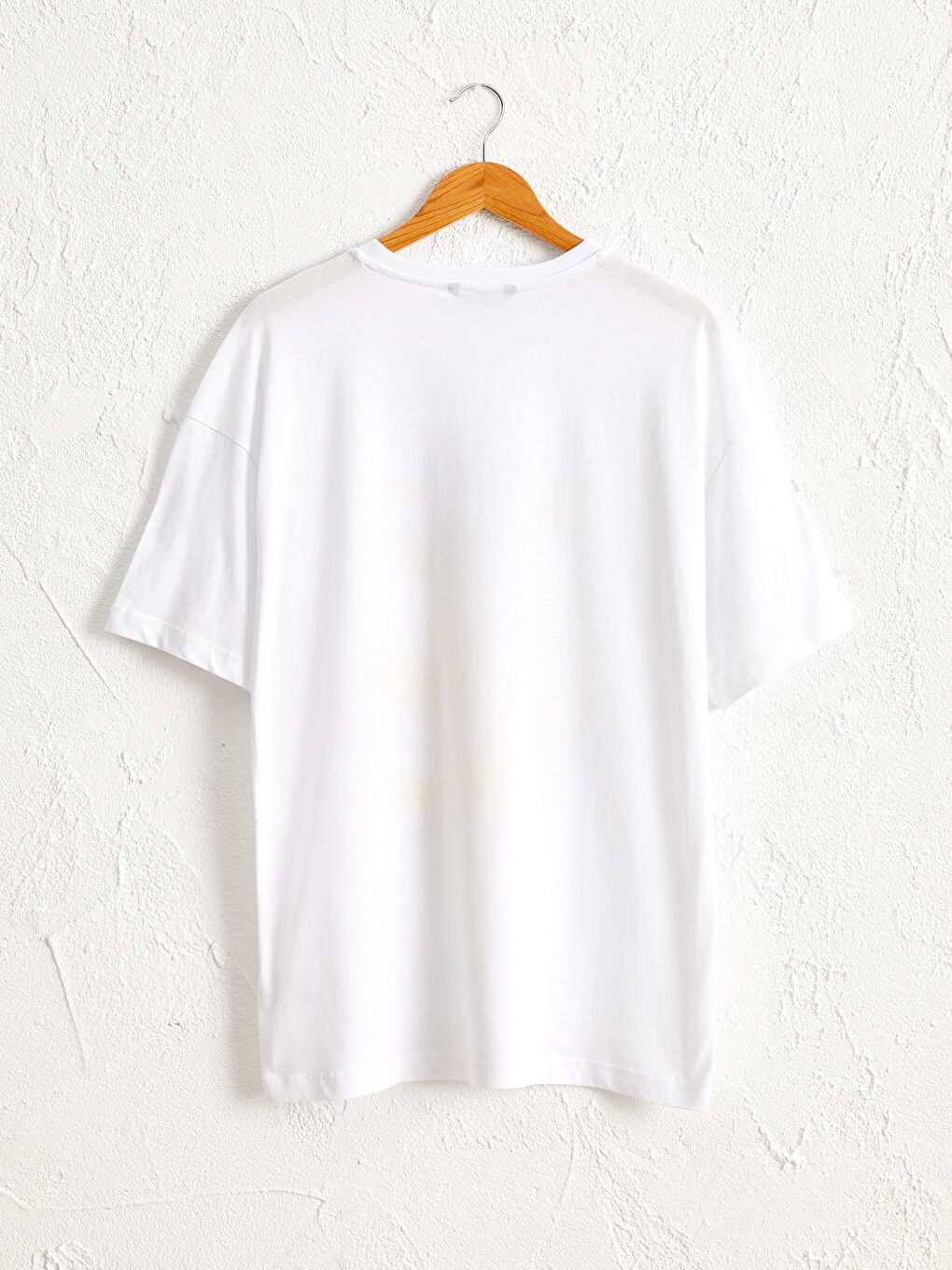 Beyaz Bisiklet Yaka Baskılı Penye Tişört-1