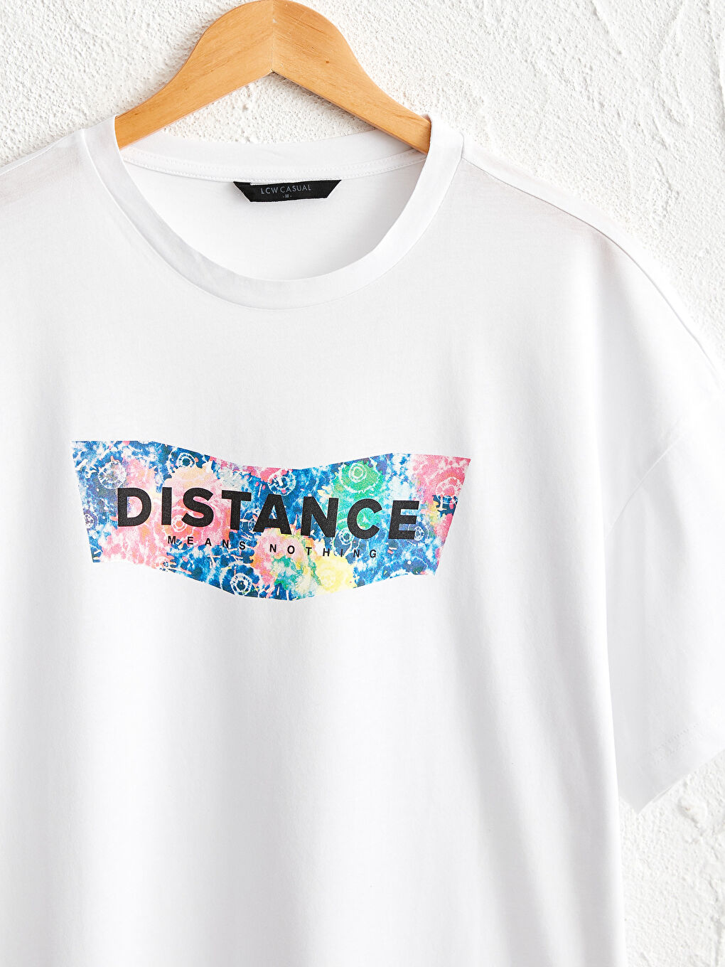 Beyaz Bisiklet Yaka Baskılı Penye Tişört-2