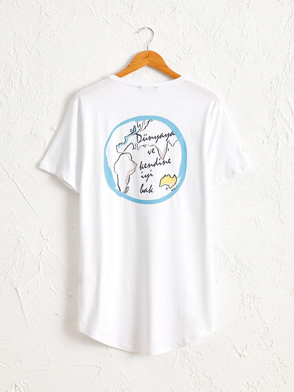 Beyaz Bisiklet Yaka Baskılı Penye Tişört-1
