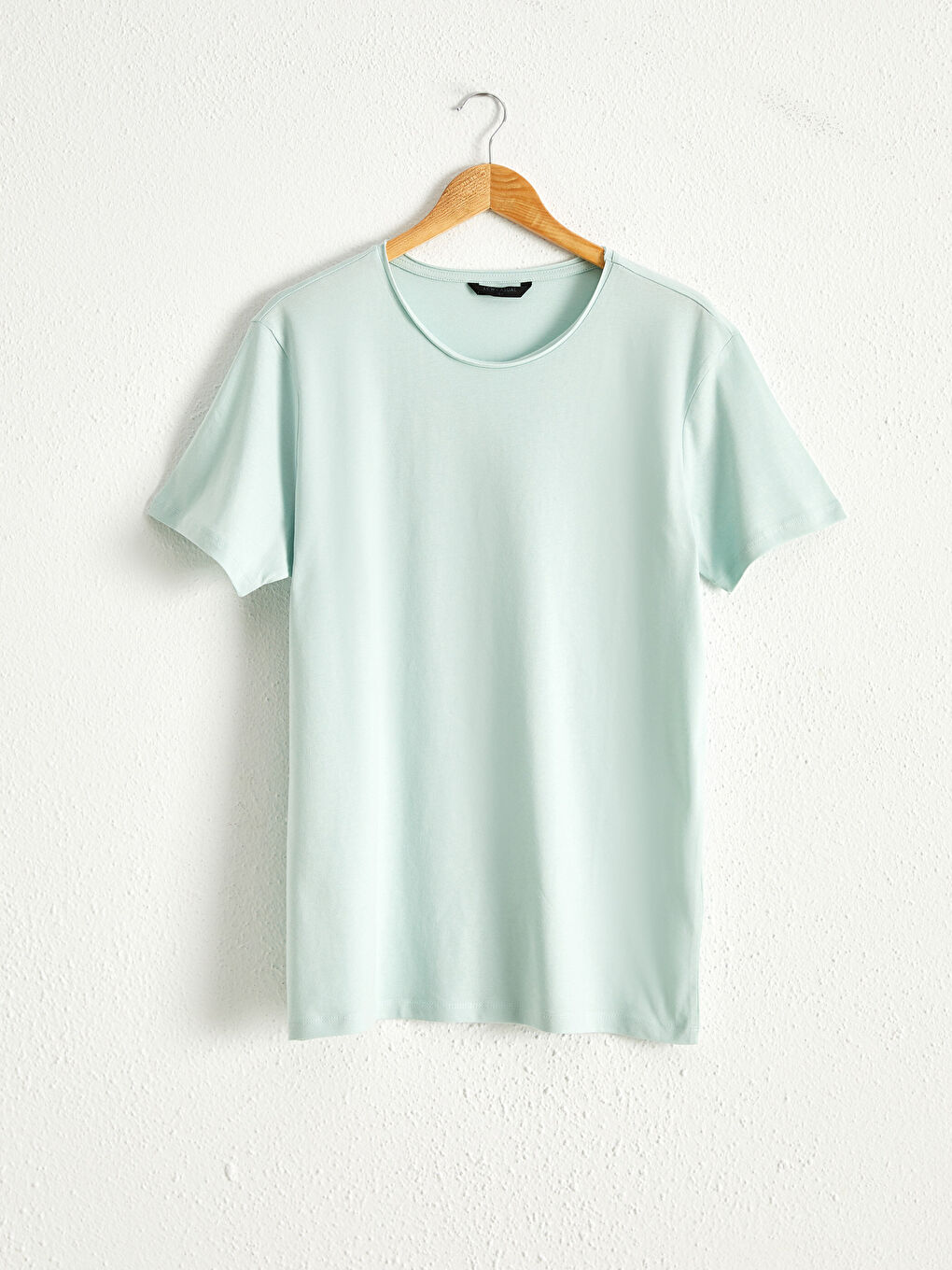 Базовая футболка из чесаного хлопка с круглым вырезом