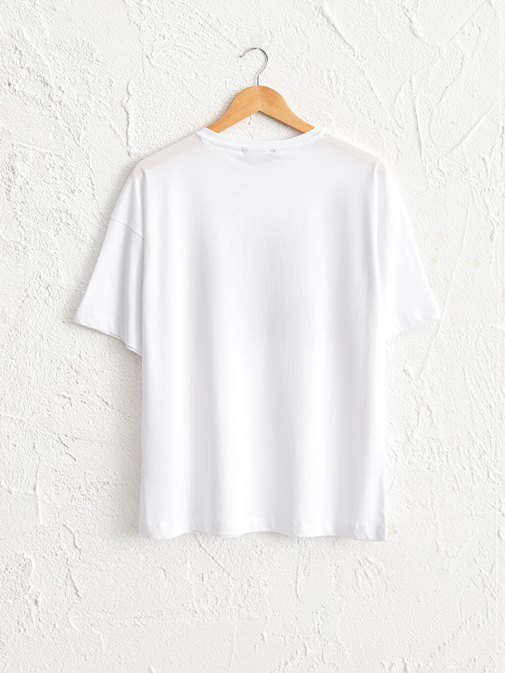 Beyaz Bisiklet Yaka Baskılı Penye Tişört-1