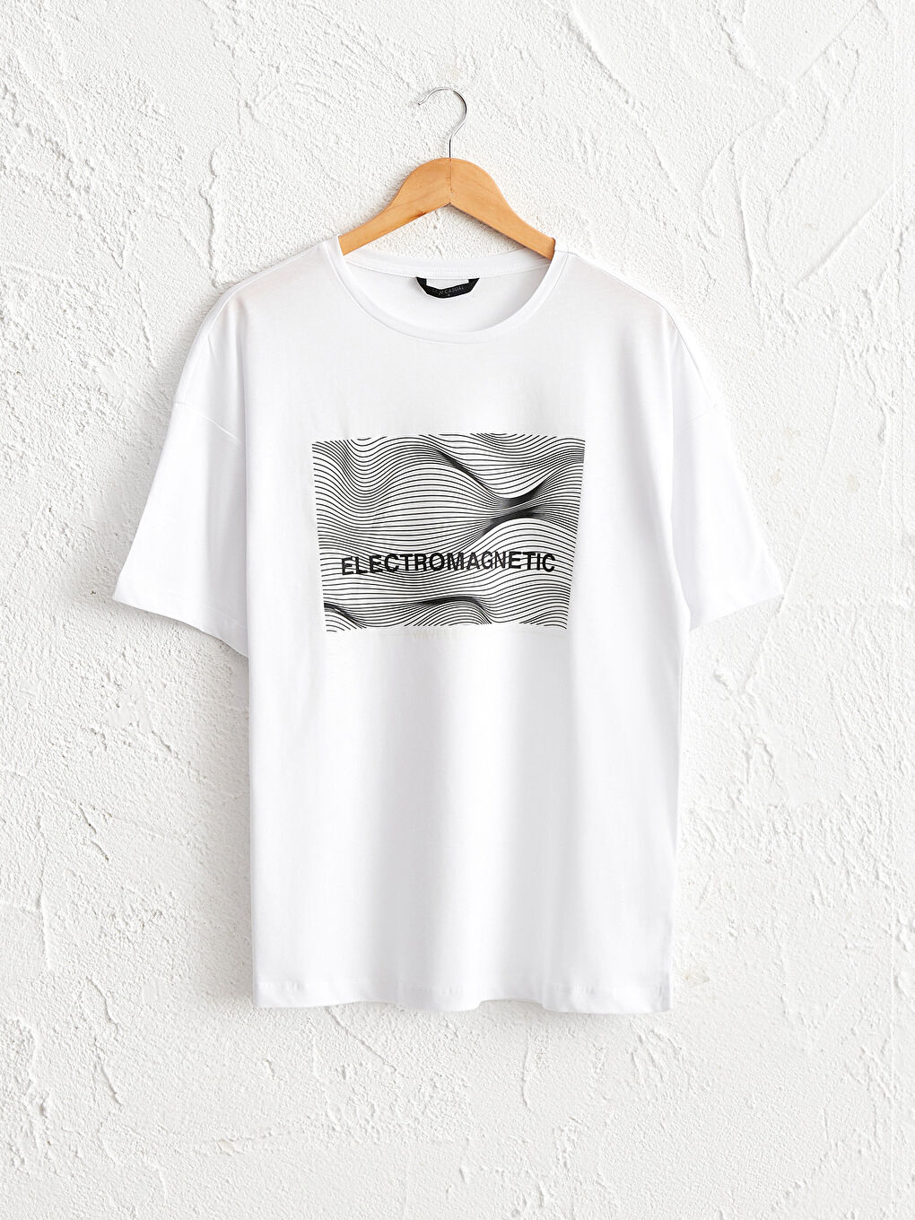 Beyaz Bisiklet Yaka Baskılı Penye Tişört