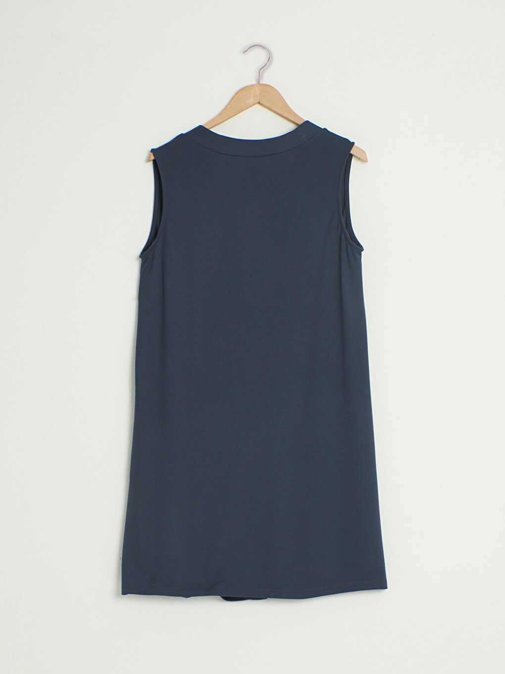 Lacivert Yakası Kuş Gözü Detaylı Yelek-1