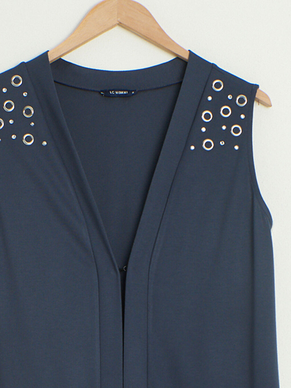 Lacivert Yakası Kuş Gözü Detaylı Yelek-2