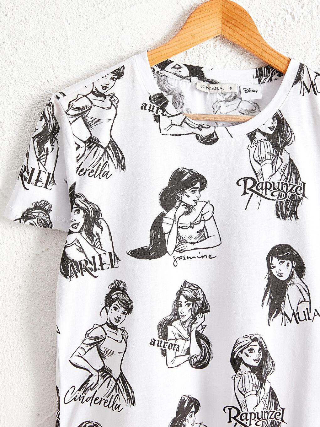 تي شيرت قطن مطبوع أميرات ديزني-2