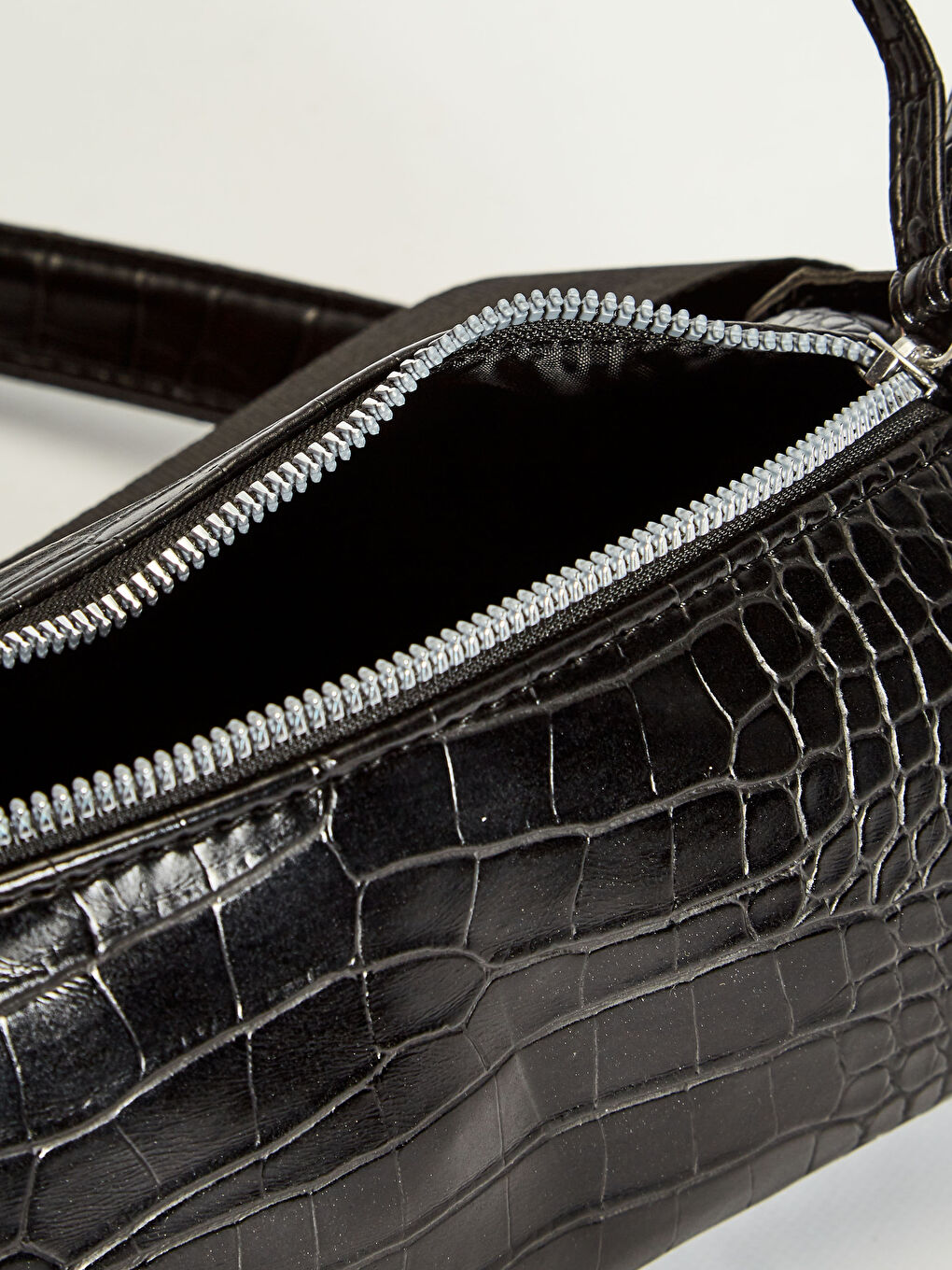 حقيبة يد نسائية بحزام كتف من الجلد الصناعي-4