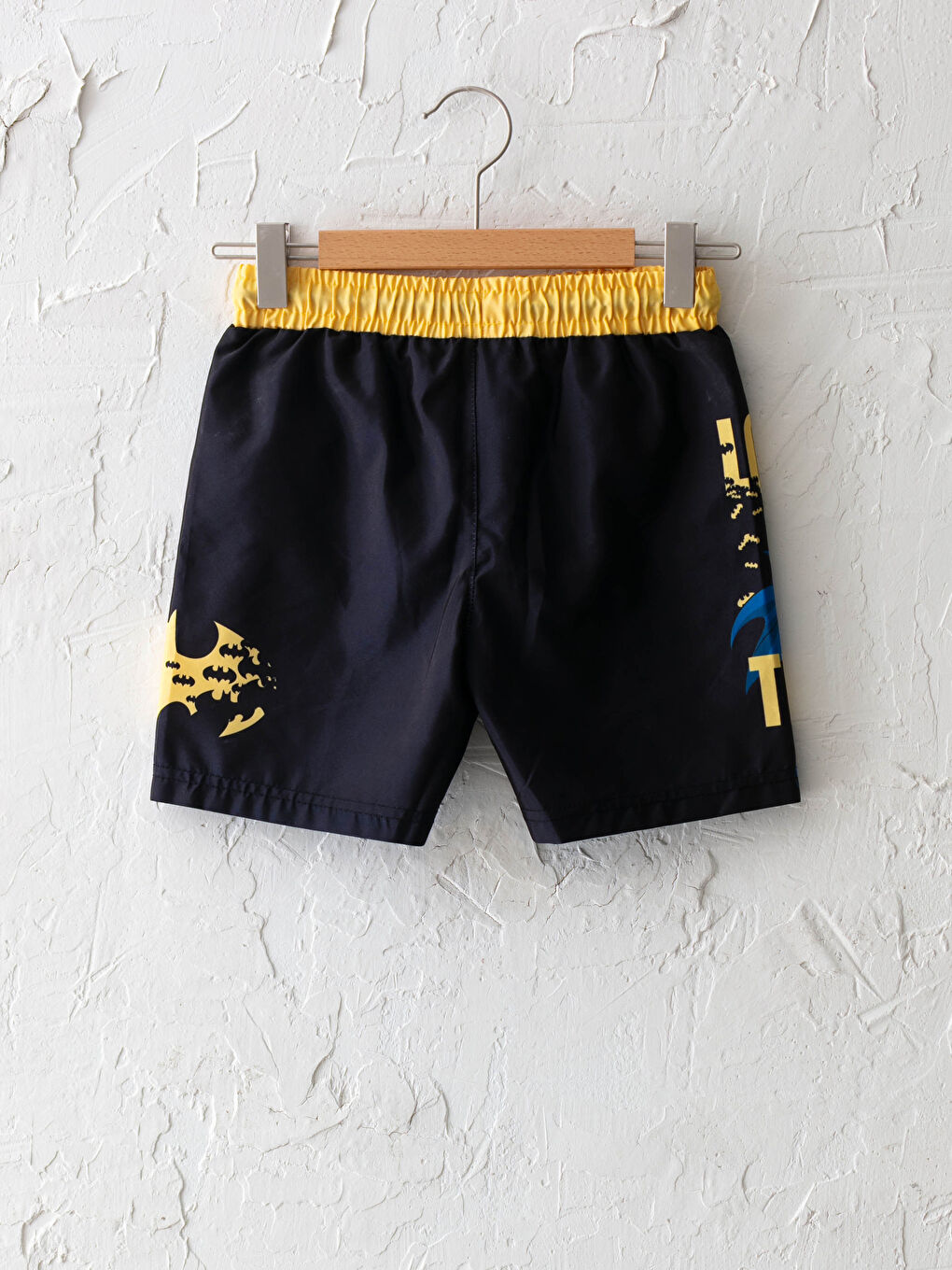 Siyah Batman Baskılı Hızlı Kuruyan Erkek Çocuk Deniz Şortu-1
