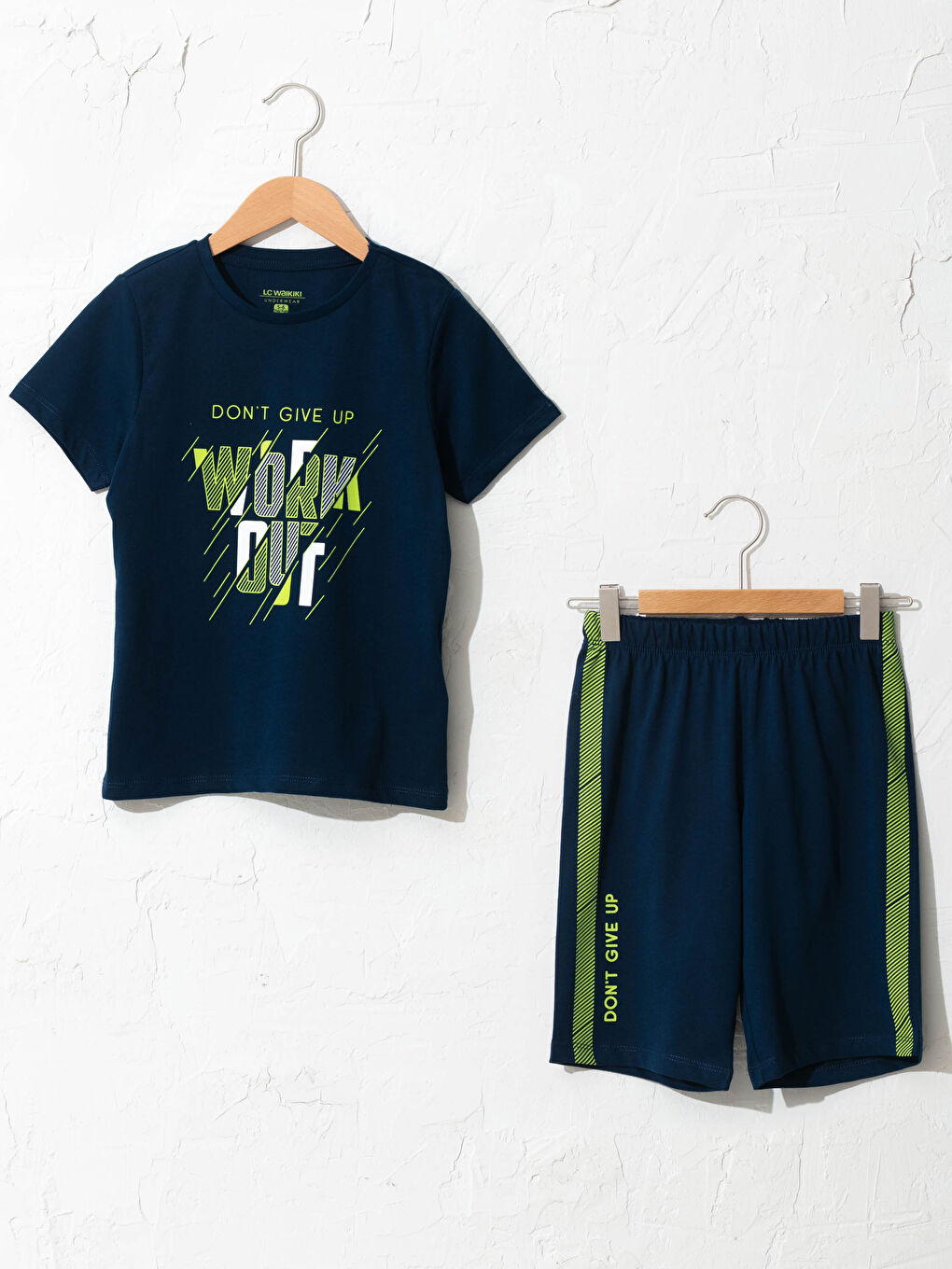 Crew Neck Printed Boys' Shorts Pyjamas Set