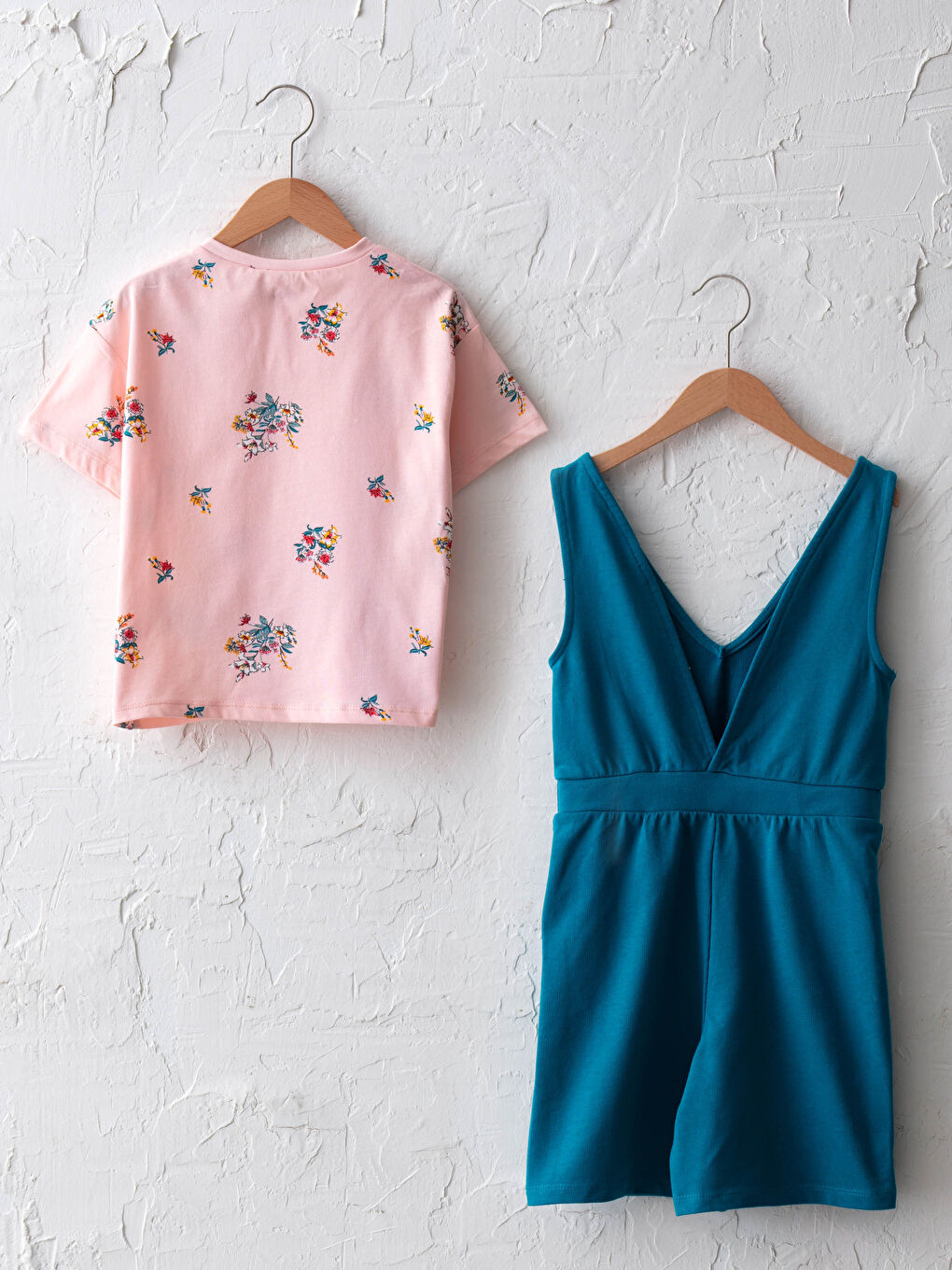 Tiskana dječja majica i kratki kombinezon-2