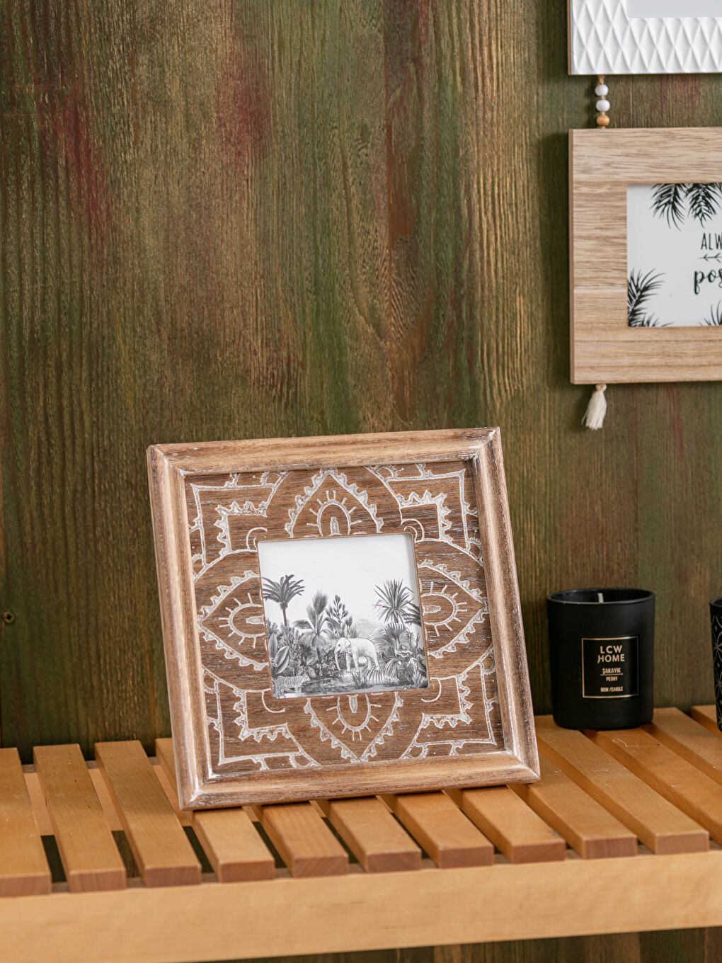 Beyaz Ahşap Desenli Çerçeve 20x20 cm