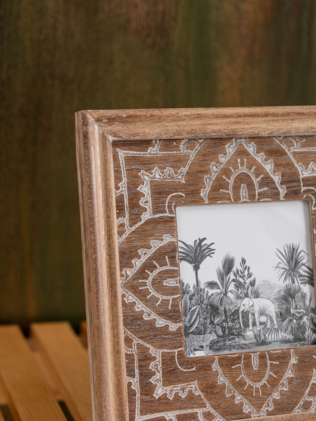 Beyaz Ahşap Desenli Çerçeve 20x20 cm-2