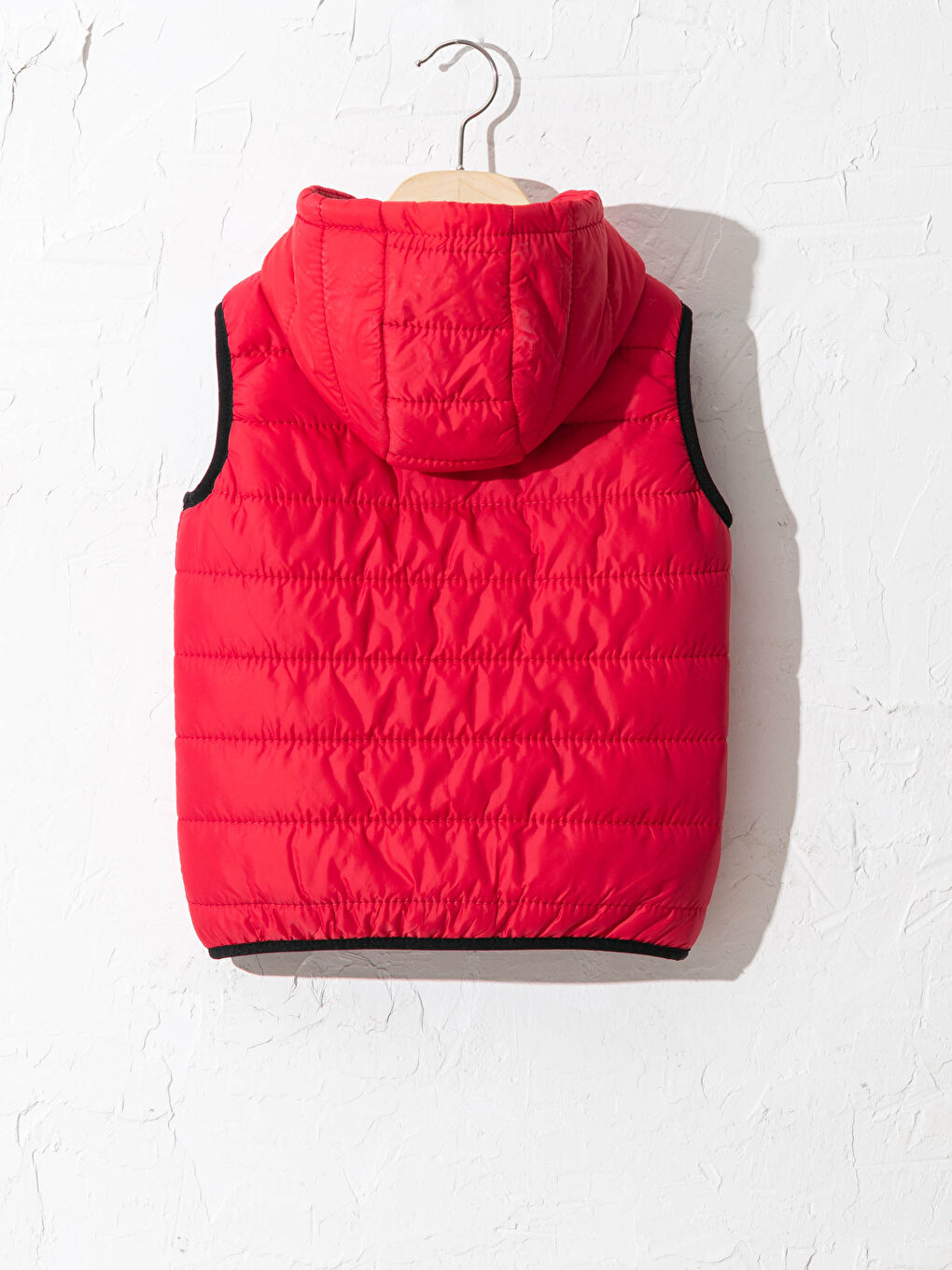 Kırmızı Erkek Çocuk Kapüşonlu Şişme Yelek-1