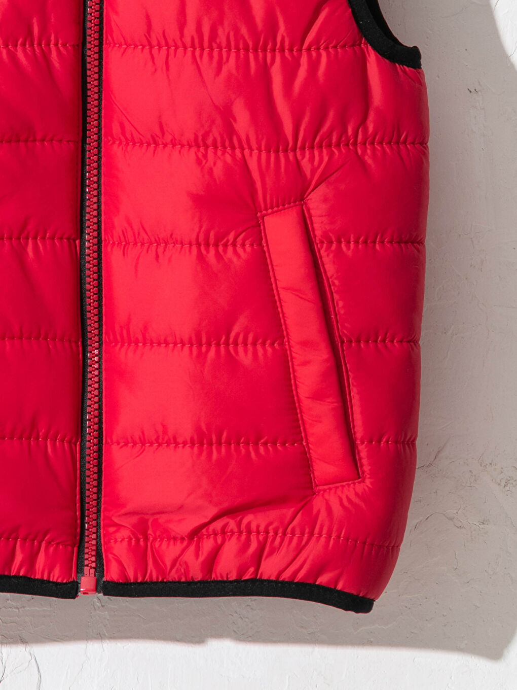 Kırmızı Erkek Çocuk Kapüşonlu Şişme Yelek-2