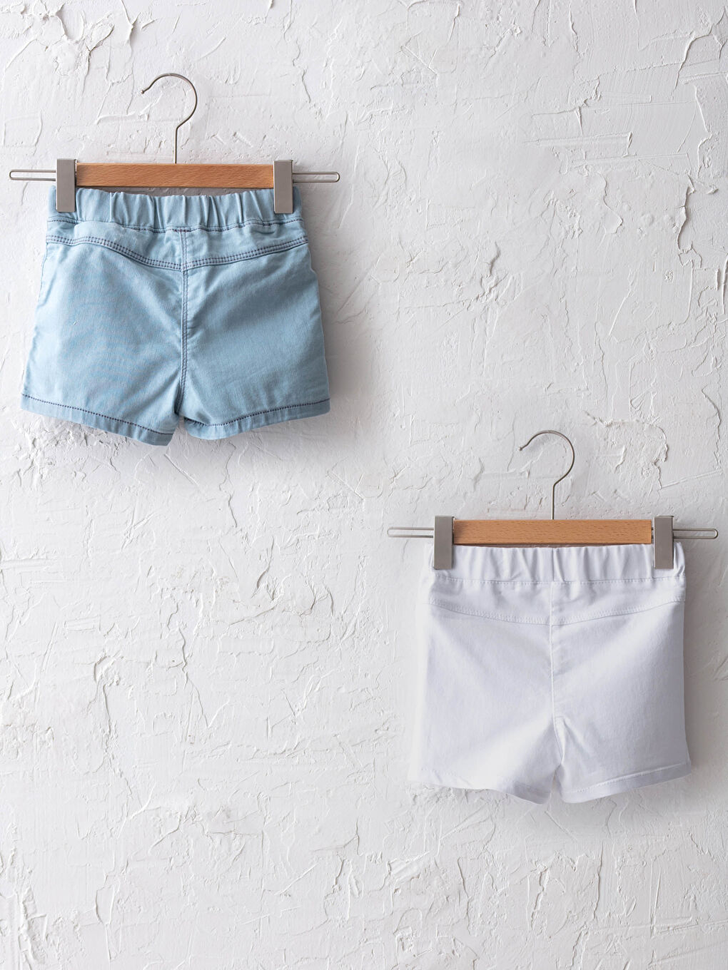 ელასტიური წელის ვიწრო სტილის ბავშვის გოგონას გაბარდინის შორტები 2 ცალი-1