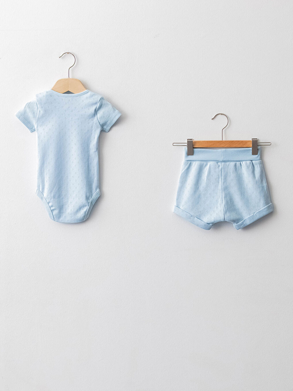 Crew Neck Short Sleeve Cotton Baby Boy Snap Snap Body and Shorts 2 Piece Set-1