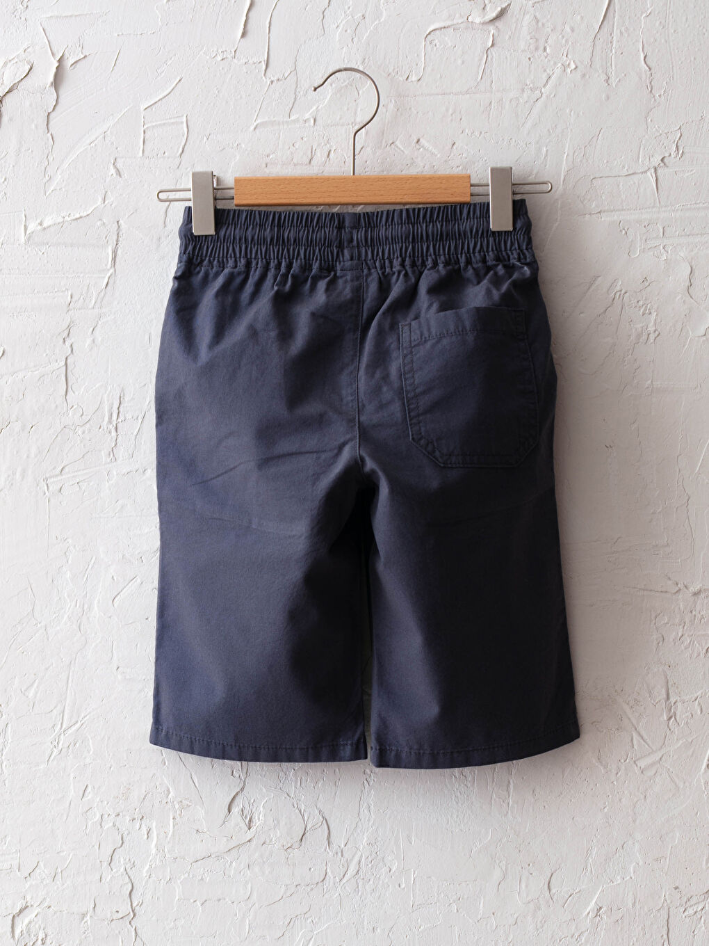 Short garçon basique en gabardine avec taille élastique-1