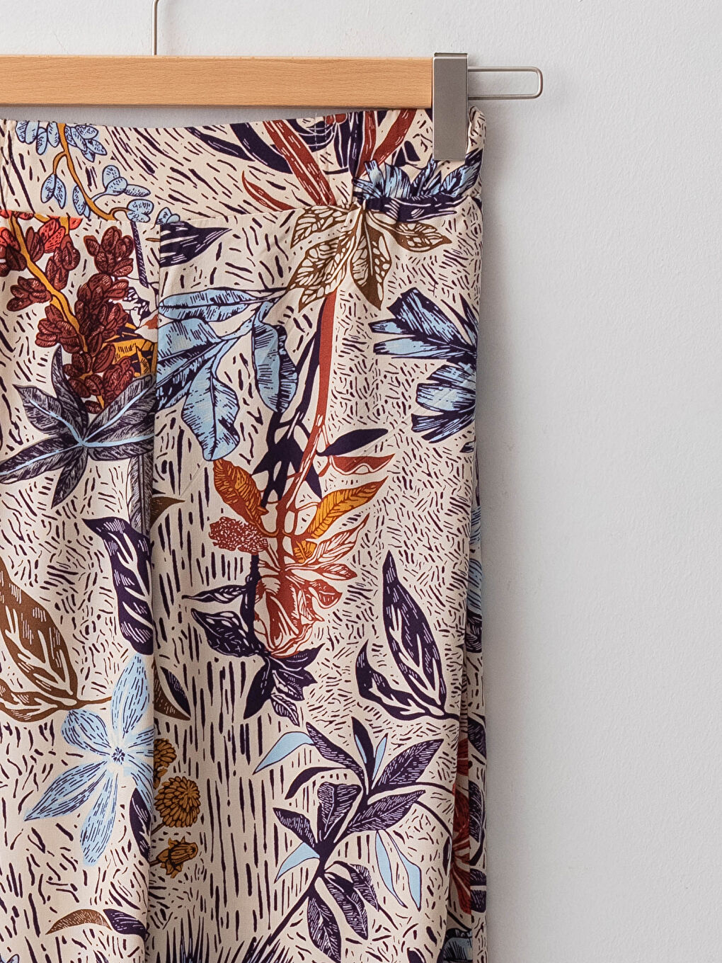 Turuncu Beli Lastikli Desenli Viskon Kadın Pantolon-7