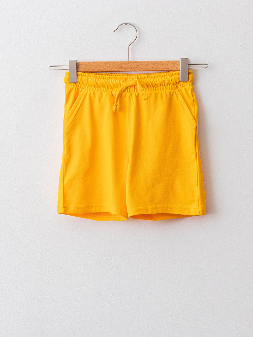 شورت أساسي بخصر مرن للأولاد