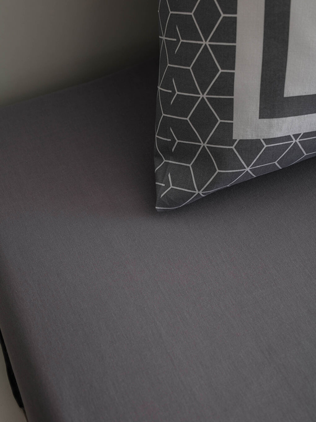 Gri Çift Kişilik Desenli Dokuma Nevresim Takımı-4