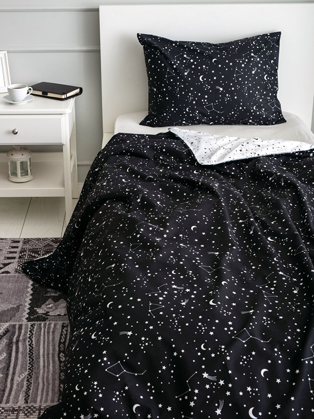 Single Double Sided Patterned Woven Duvet Cover and Pillowcase