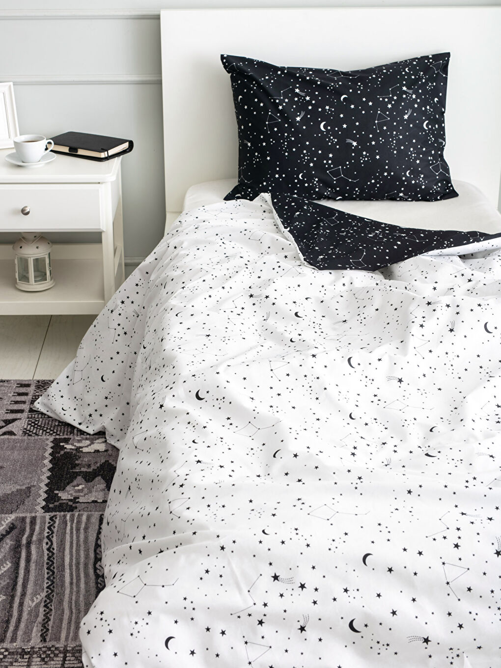 Single Double Sided Patterned Woven Duvet Cover and Pillowcase-1