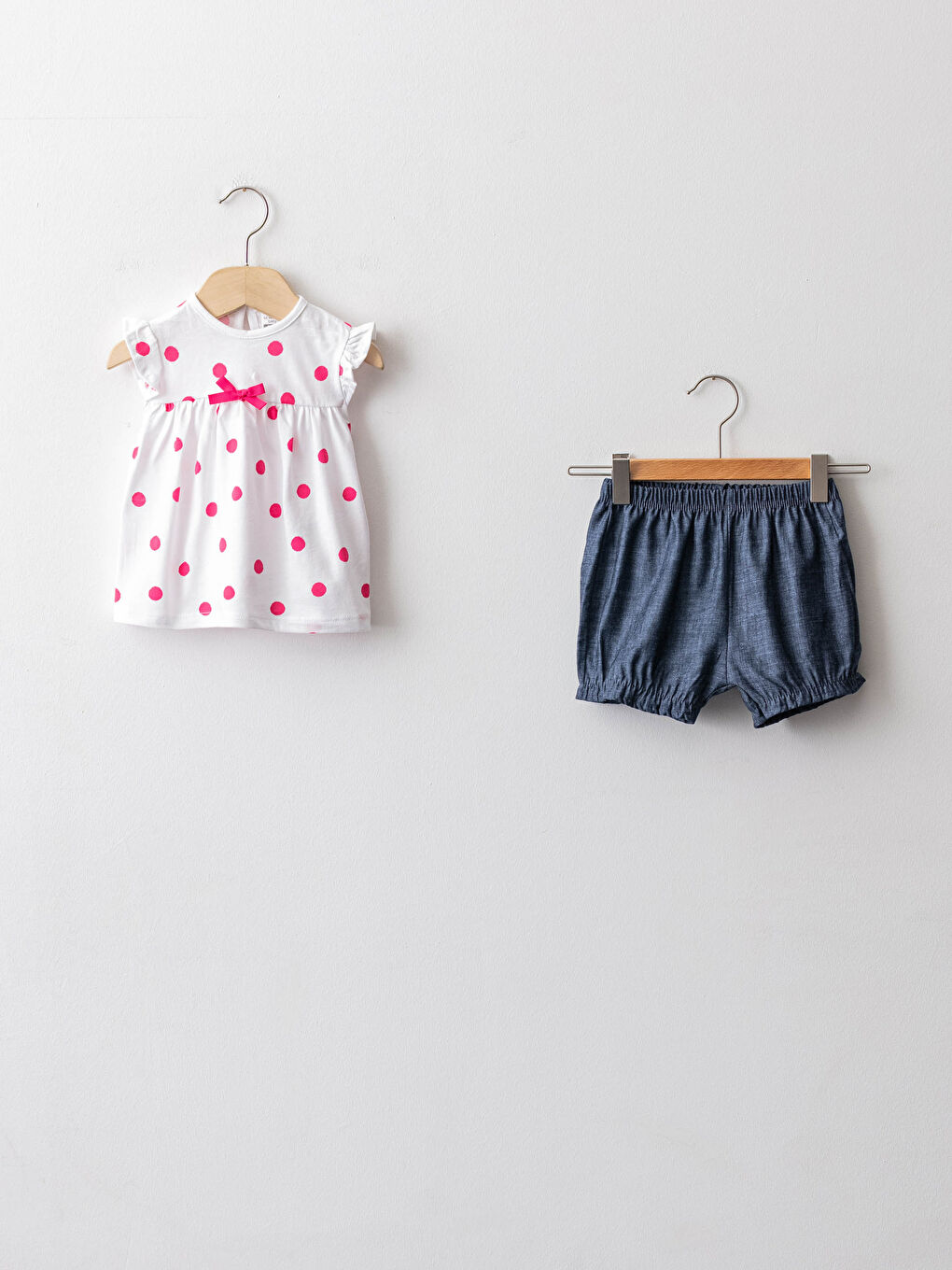 Débardeur à Pois Col Rond et Short en Jean Ensemble 2 Pièces