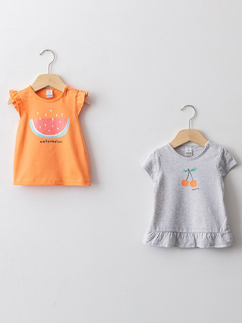 LCW baby Rundhalsausschnitt Kurzarm Bedrucktes Baby Mädchen T-Shirt 2 Stück -S1AC96Z1-QRJ