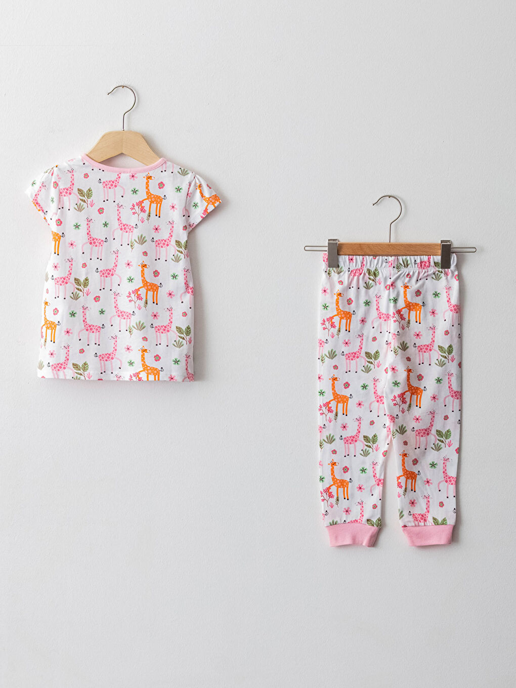 Beyaz Bisiklet Yaka Kısa Kol Baskılı Kız Bebek Pijama Takımı-1