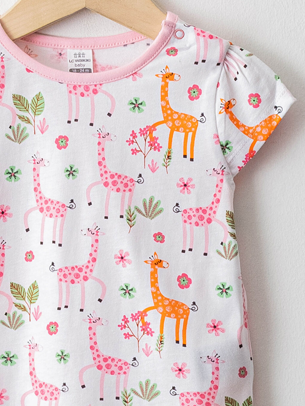 Beyaz Bisiklet Yaka Kısa Kol Baskılı Kız Bebek Pijama Takımı-2