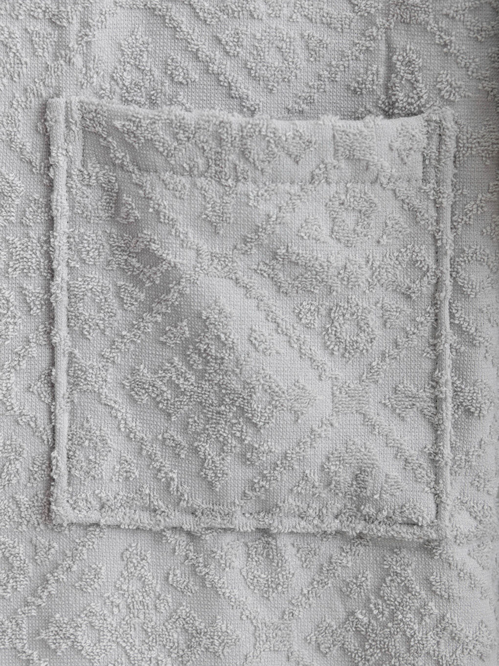 Gri Kapüşon Yaka Jakarlı Kadın Bornoz-5